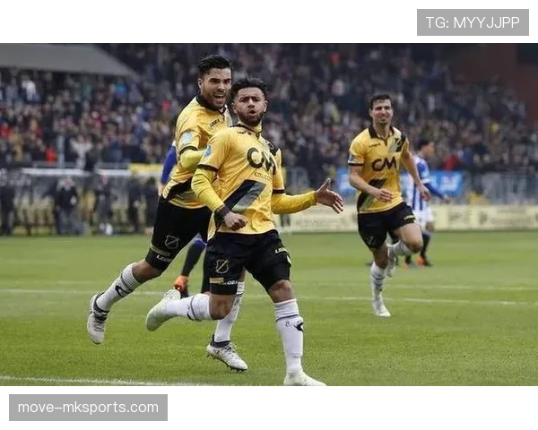 格罗宁根战术革新显成效,球队竞争力持续攀升 格罗宁根战术革新显成效,球队竞争力持续攀升