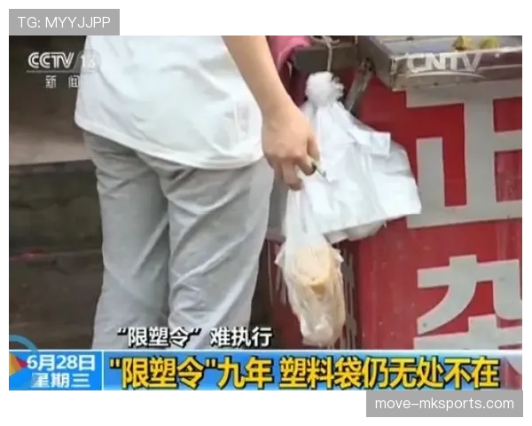 季丽萍去菜市场拎着塑料袋看着像邻居阿姨，扫码那刻我当街尴尬笑不出来